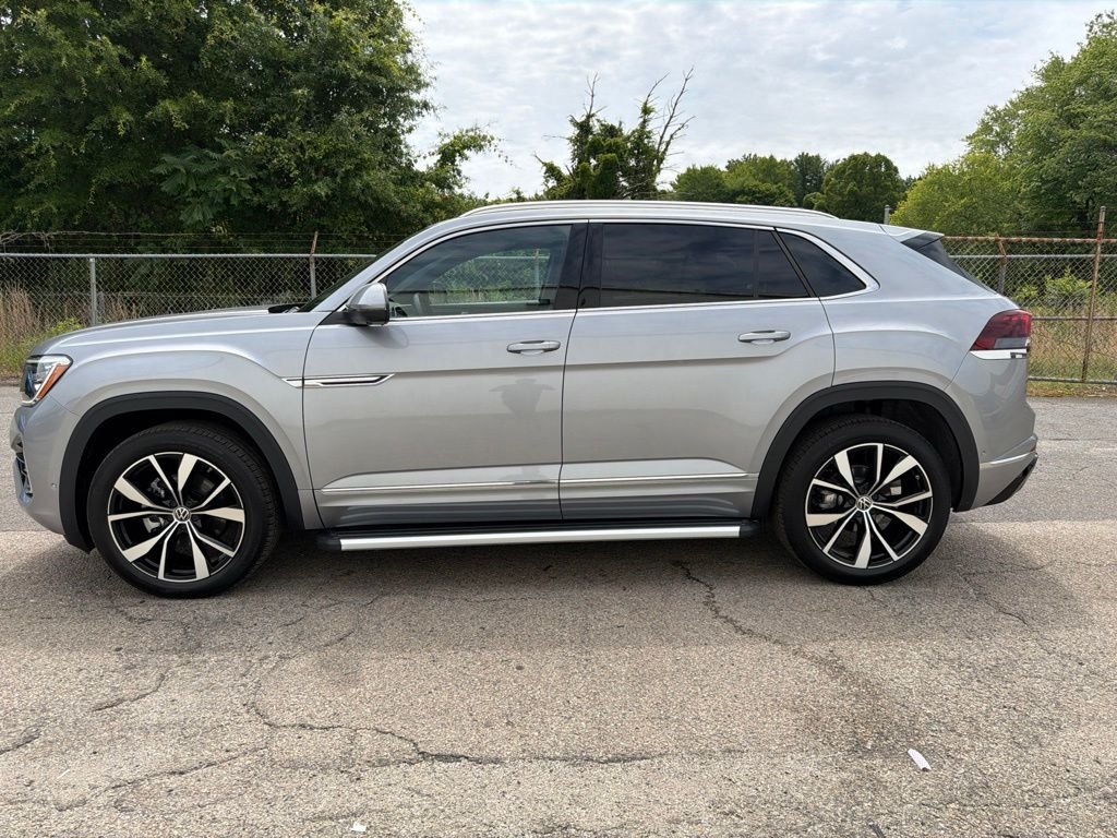 Used 2025 Gray Volkswagen 2.0T SEL Premium R-Line image 5