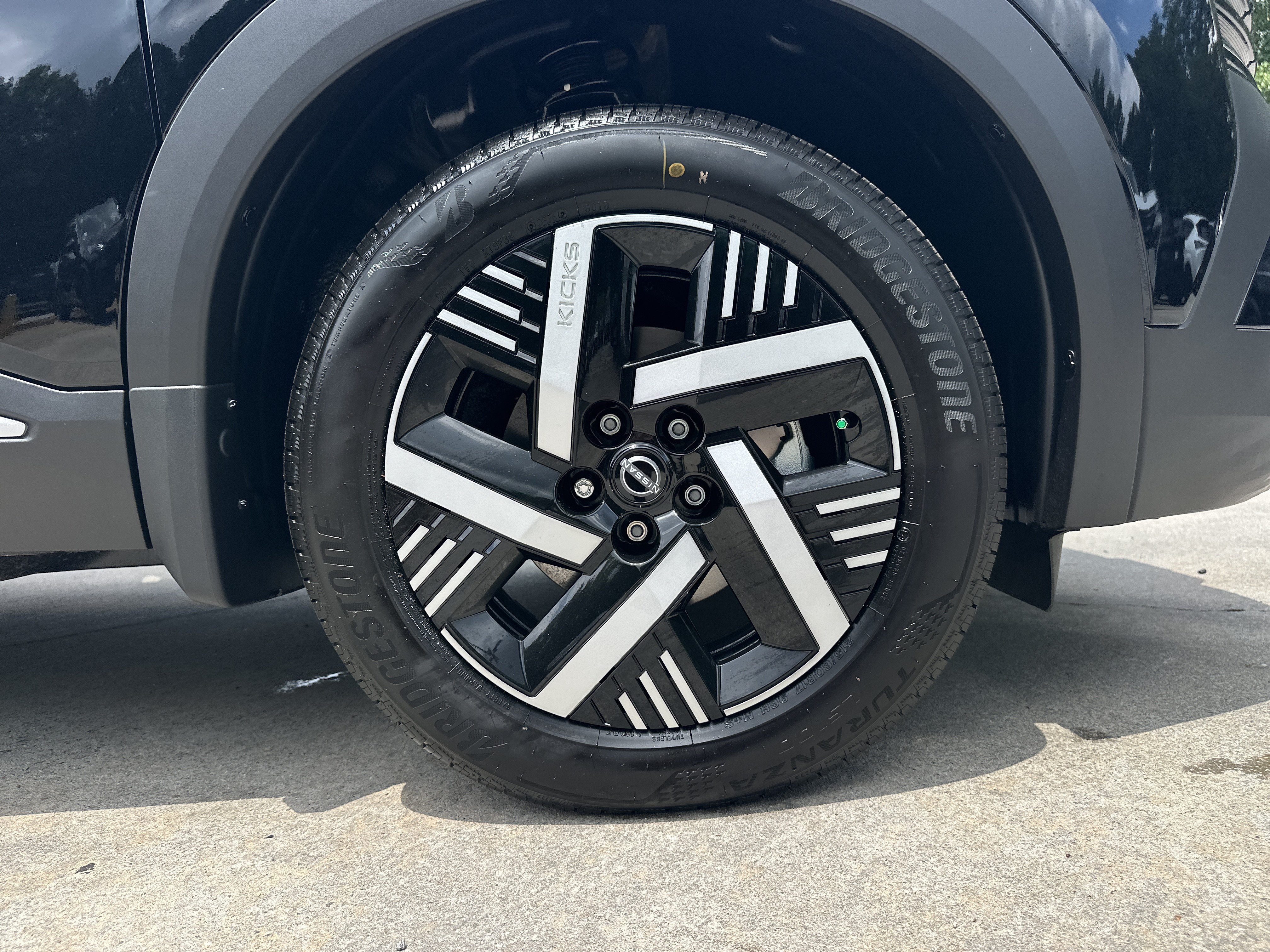 New 2026 Super Black Nissan SV image 13