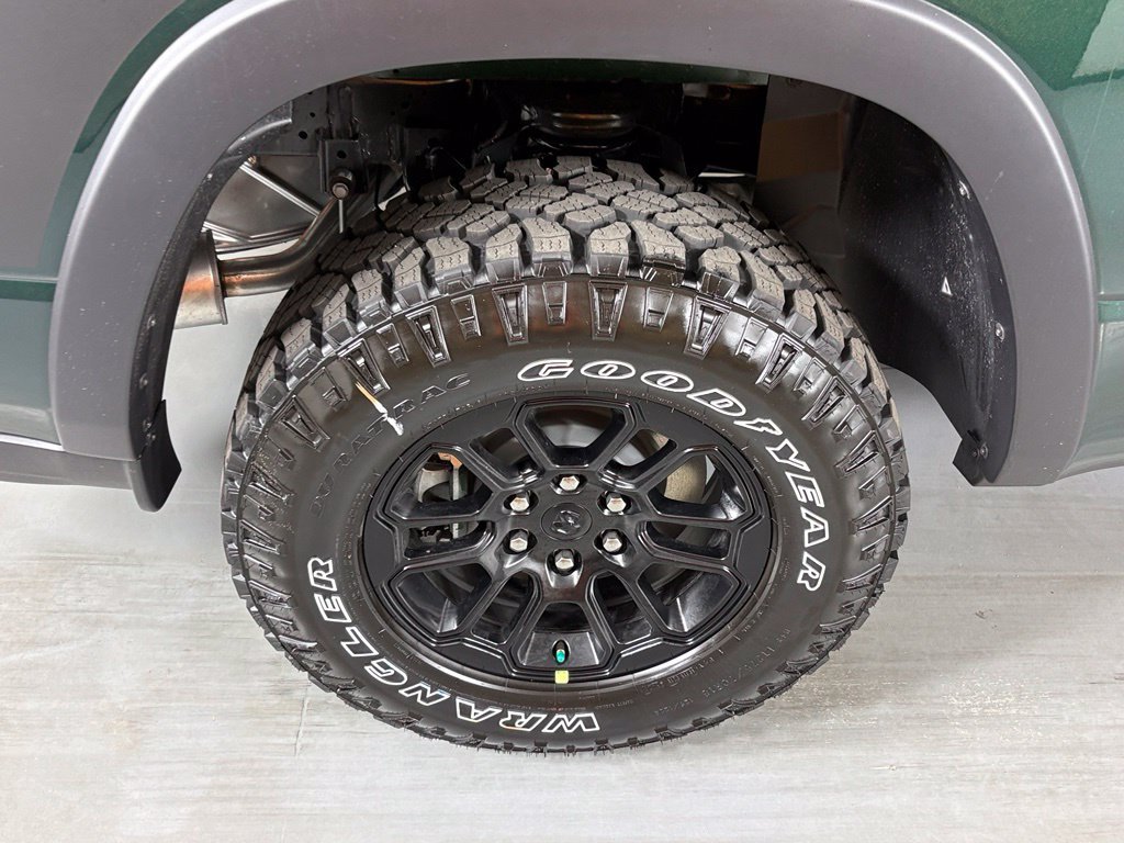 New 2027 Serrano-Green Metallic Exterior Paint RAM Rebel image 10