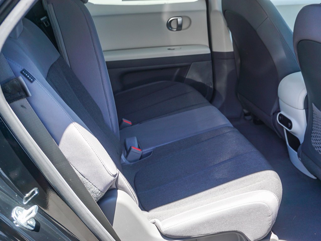 Used 2024 Black Hyundai SEL image 14