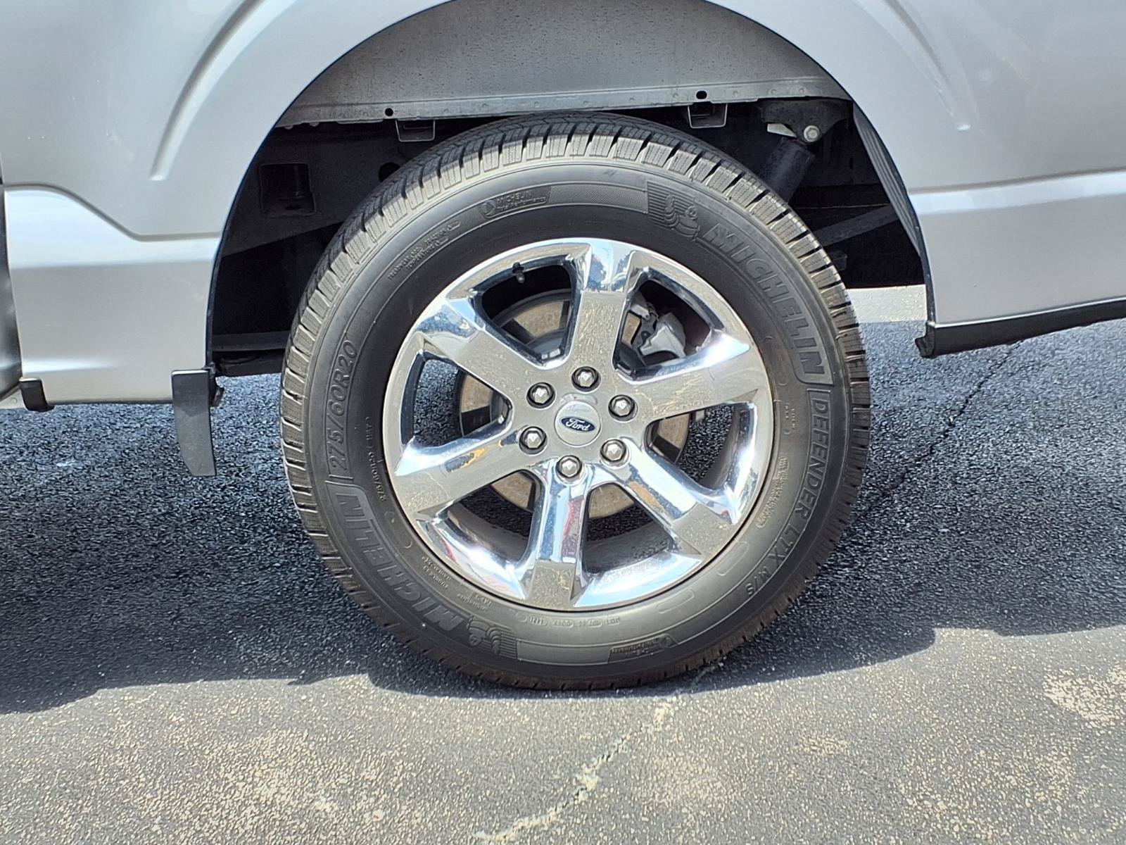Used 2022 Silver Ford LARIAT image 9