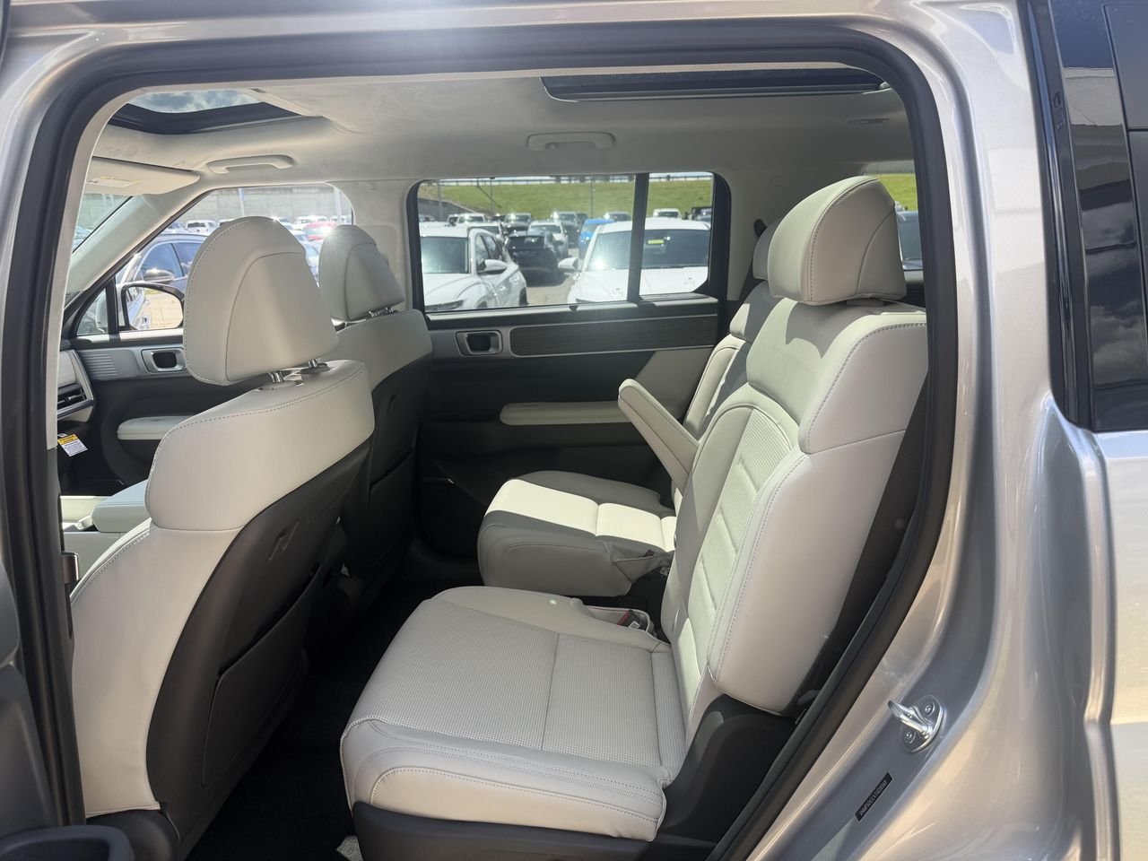 New 2026 Shimmering Silver Pearl Hyundai Calligraphy AWD image 29
