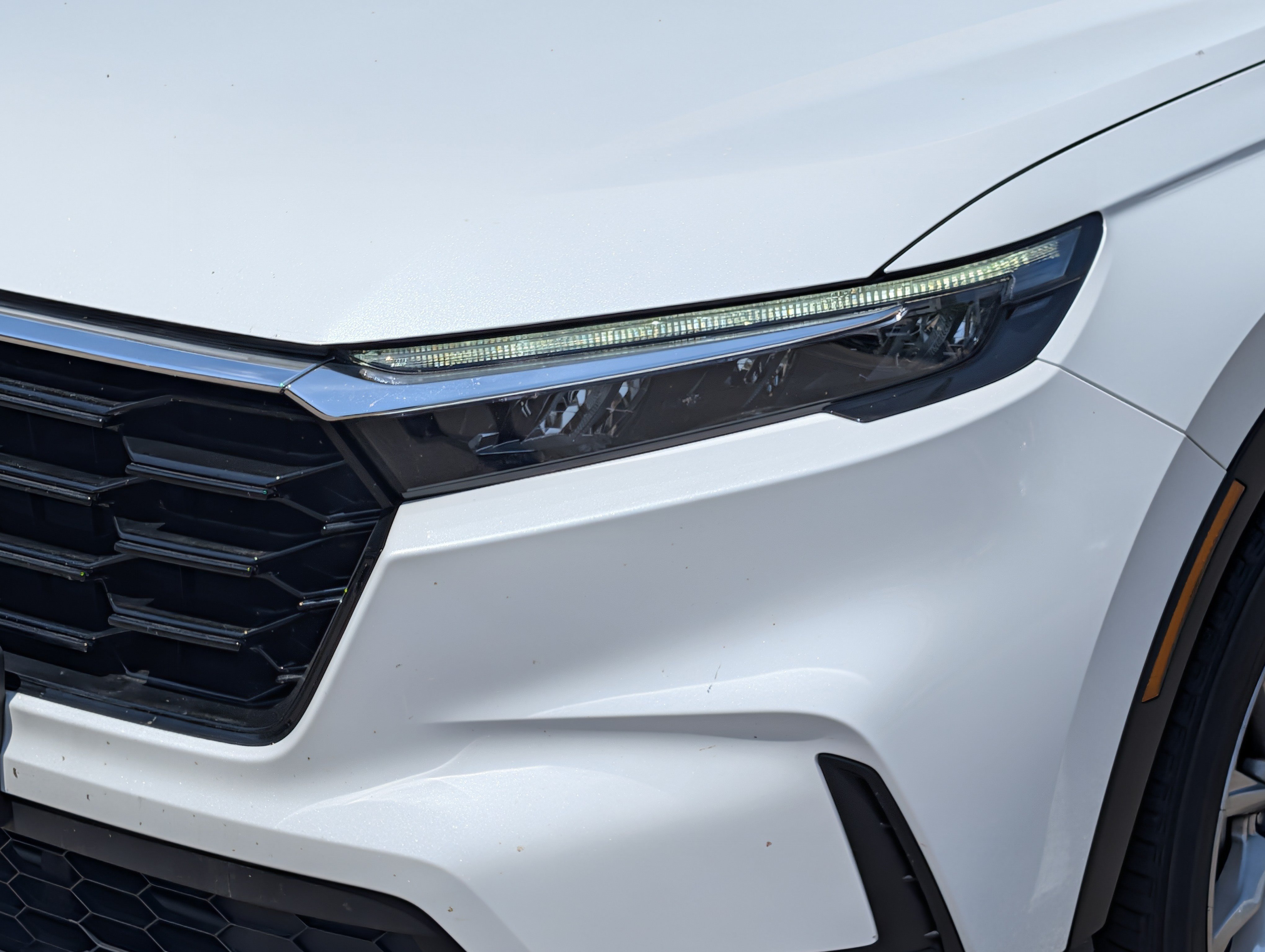 Used 2023 Platinum White Pearl Honda EX image 16