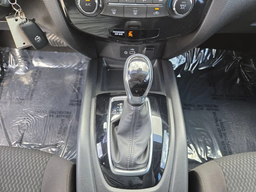 Used 2020 Magnetic Black Pearl Nissan S image 31