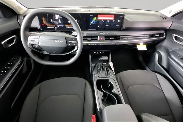 New 2026 Snow White Pearl Kia LXS image 6