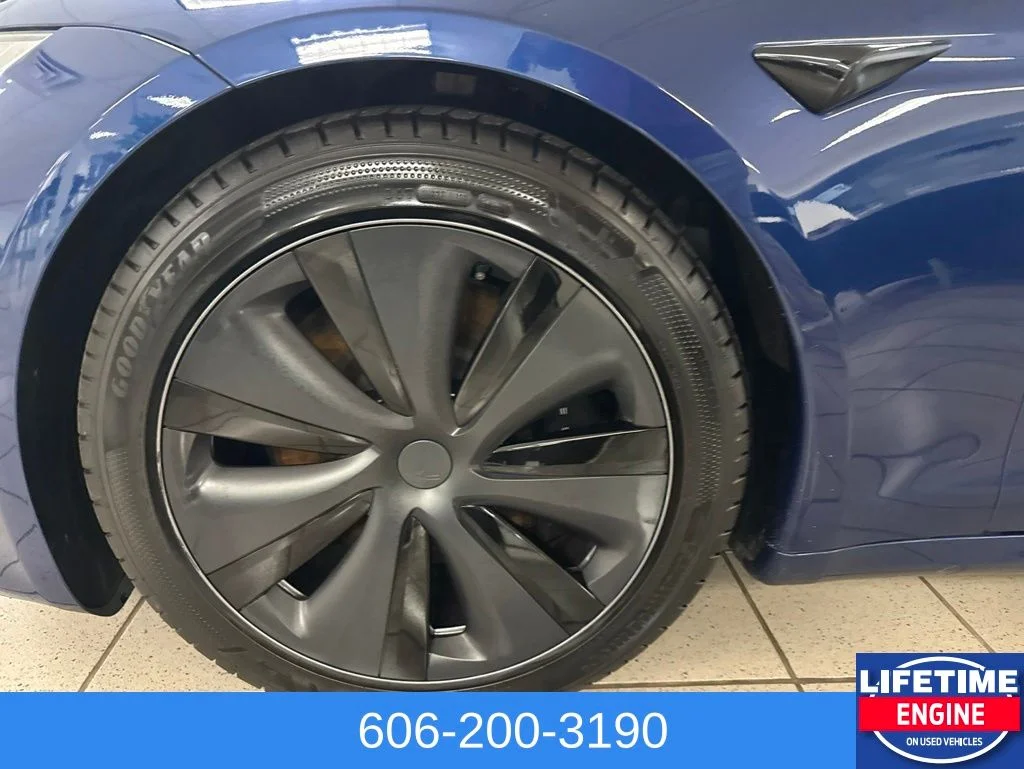 Used 2021  Tesla Plaid image 11