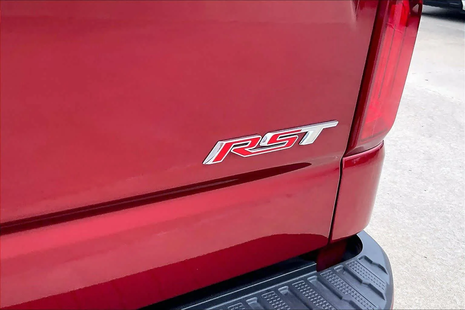 Used 2026 Radiant Red Tintcoat Chevrolet RST image 10