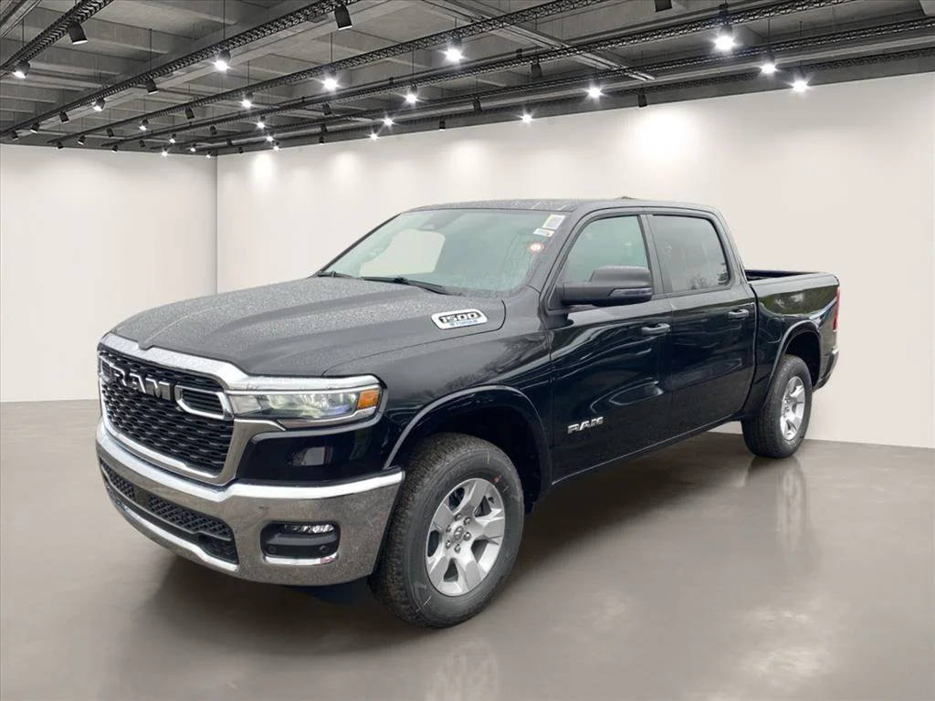 New 2026 Diamond Black Crystal Pearl-Coat Exterior Paint RAM Big Horn/Lone Star image 2