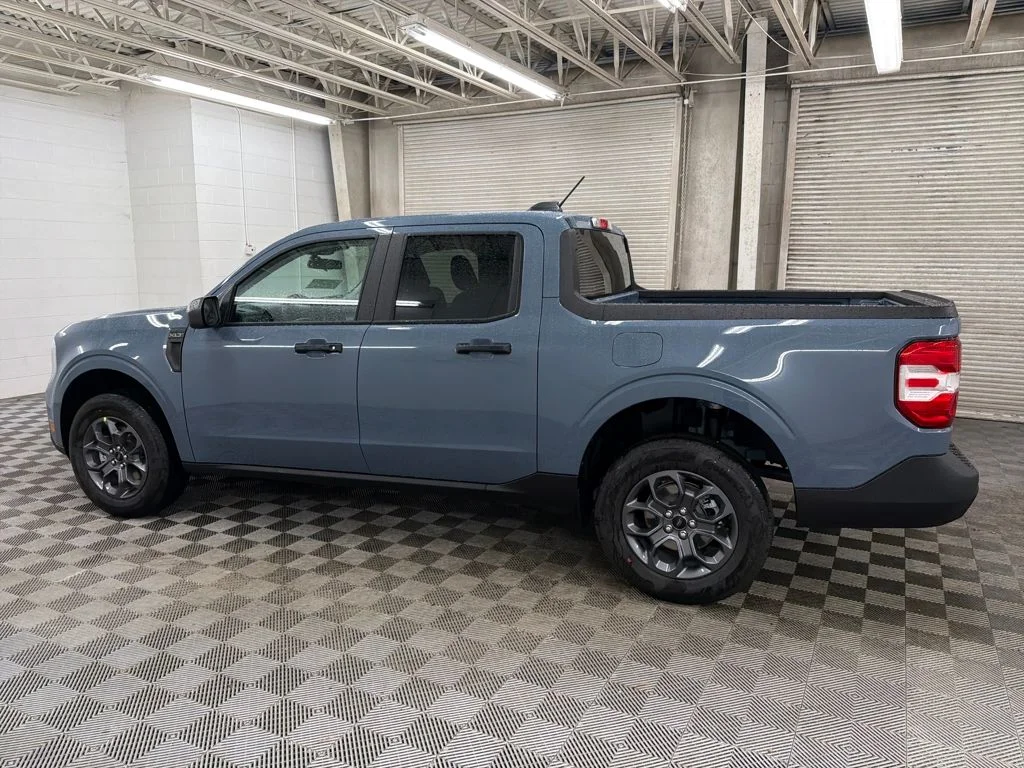 New 2026 Gray Ford XLT image 10