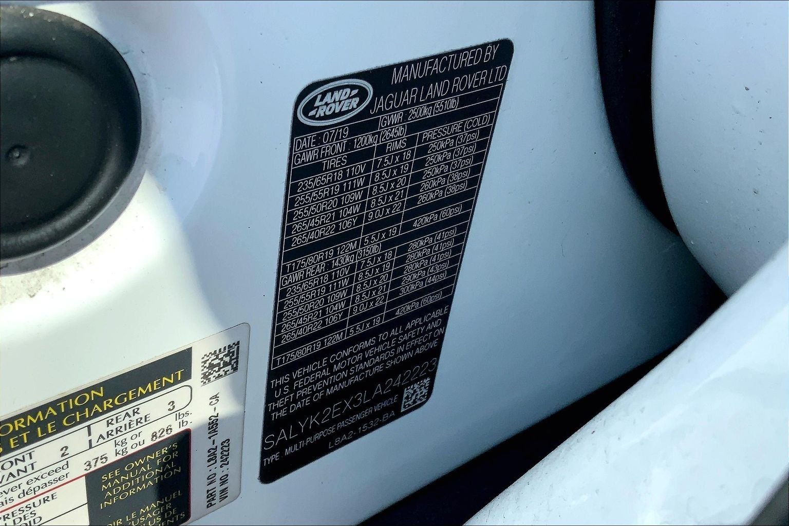 Used 2020 Fuji White Land Rover P250 R-Dynamic S image 33