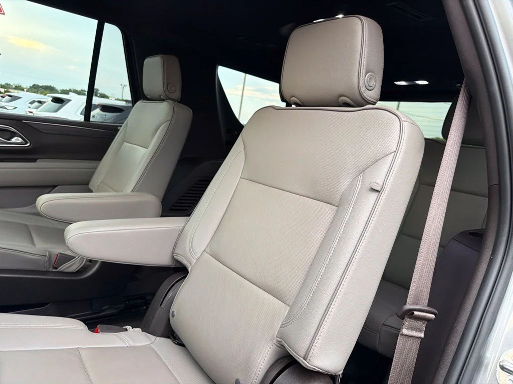2023 GMC Yukon SLT - Photo 14