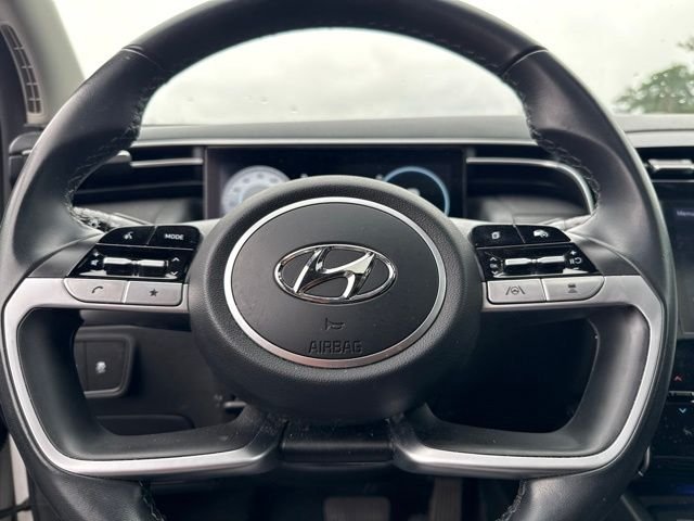 Used 2023 White Hyundai SEL image 17