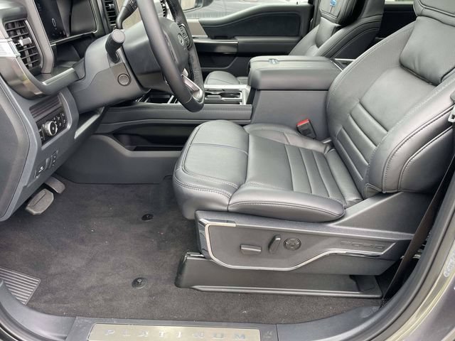 New 2026 Gray Ford Platinum image 27