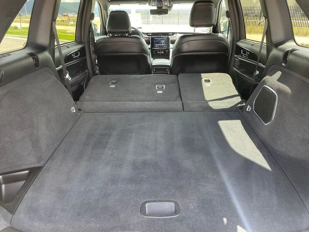Used 2022 Silver Zynith Jeep Trailhawk image 9