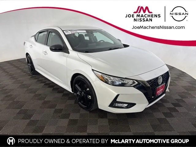2021 Nissan Sentra SR CVT's photo