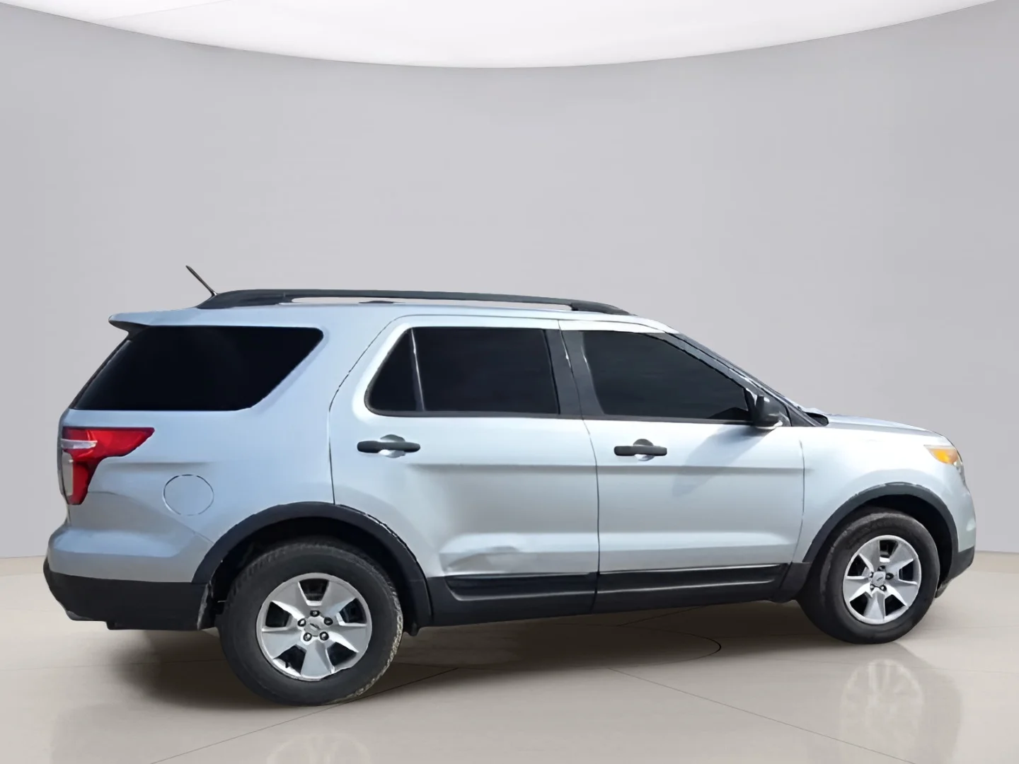Used 2014 Silver Ford BASE 4WD image 9