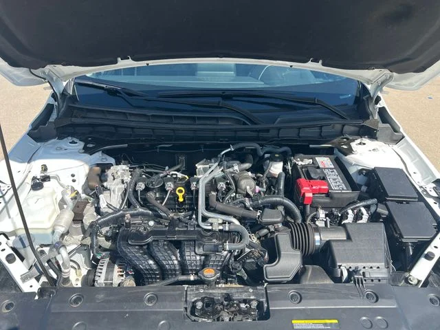 Used 2025 White Nissan 2.5 SV image 15