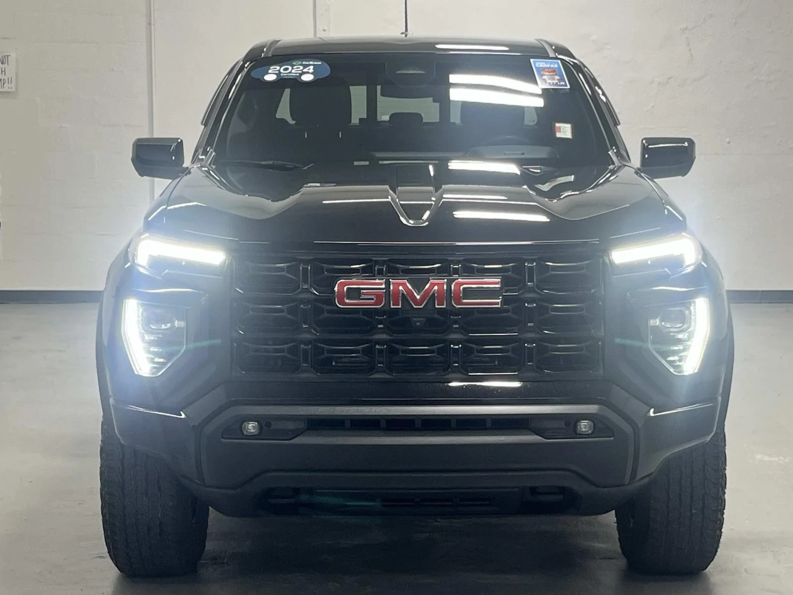 Certified Used 2024 Onyx Black GMC Elevation image 3