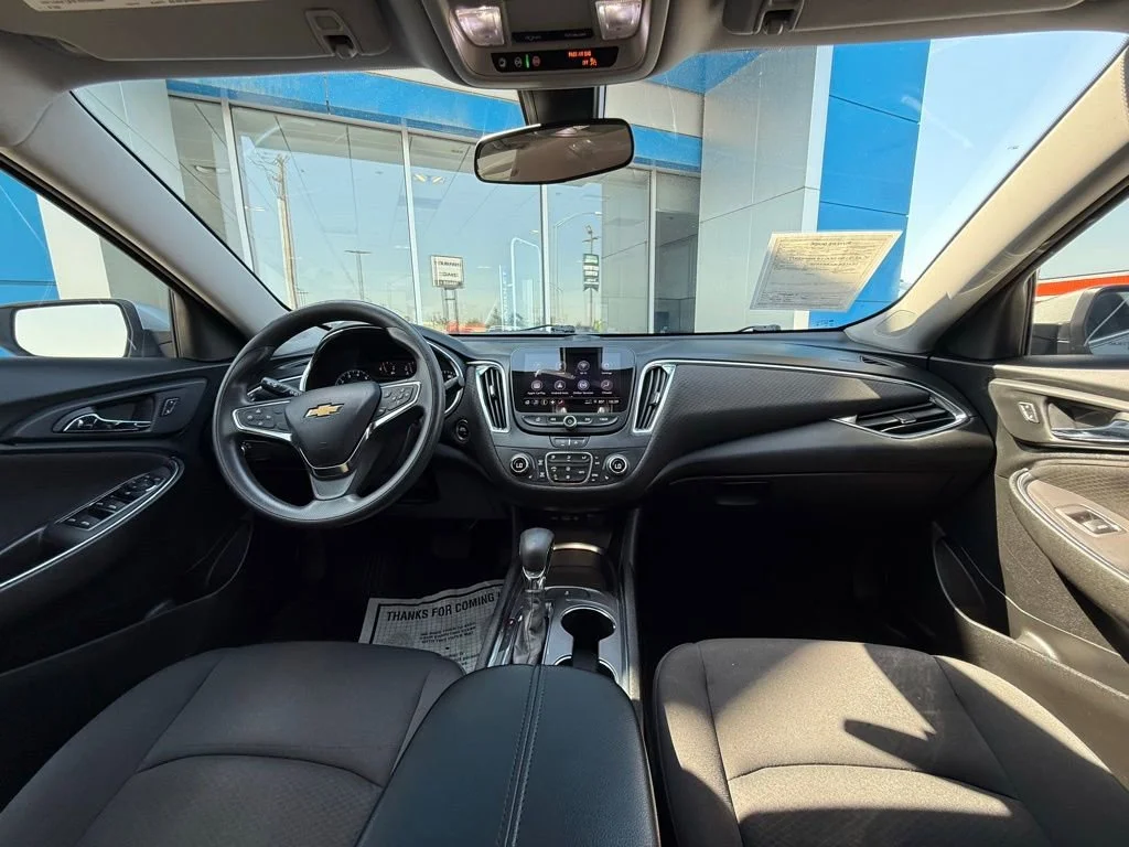 Used 2021 SILVER ICE METALLIC Chevrolet LT image 11