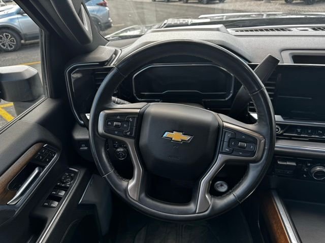 Used 2024 Slate Gray Metallic Chevrolet High Country image 17