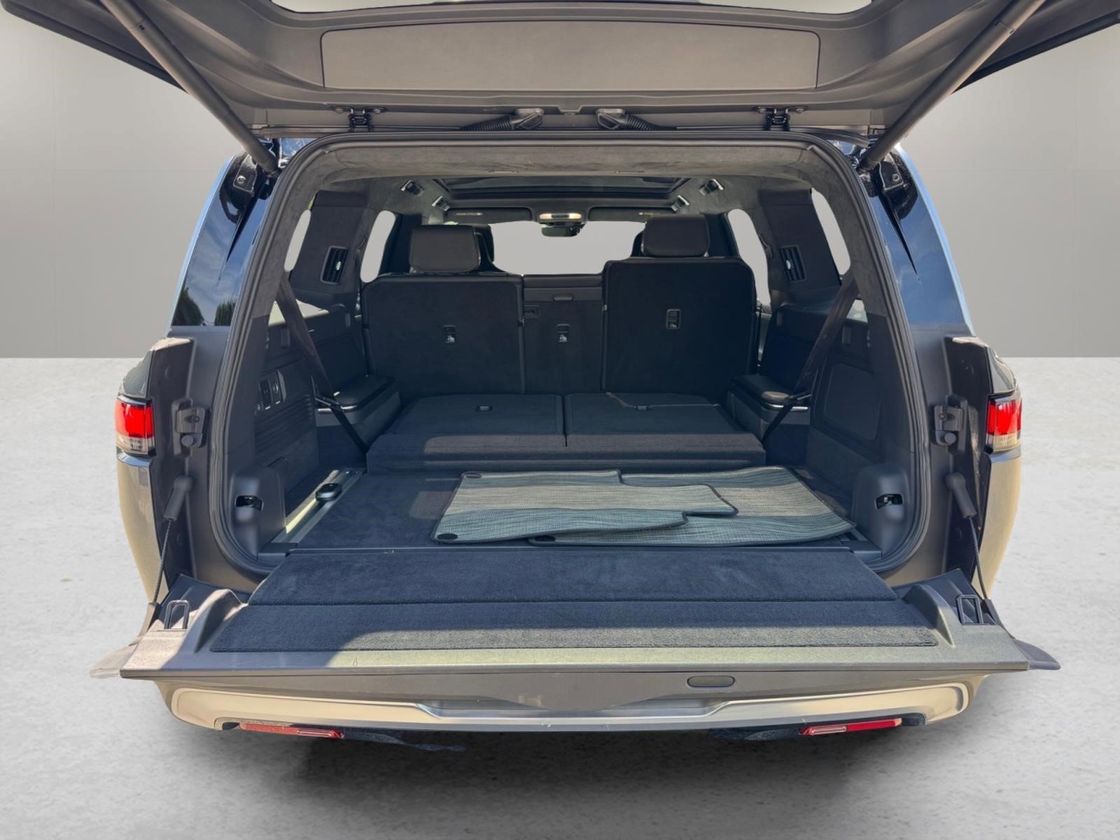 Used 2022 El Cap Granite Rivian Launch Edition image 12