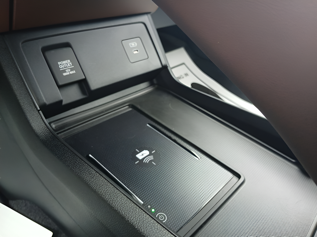 Used 2024 White Acura Technology Package image 23