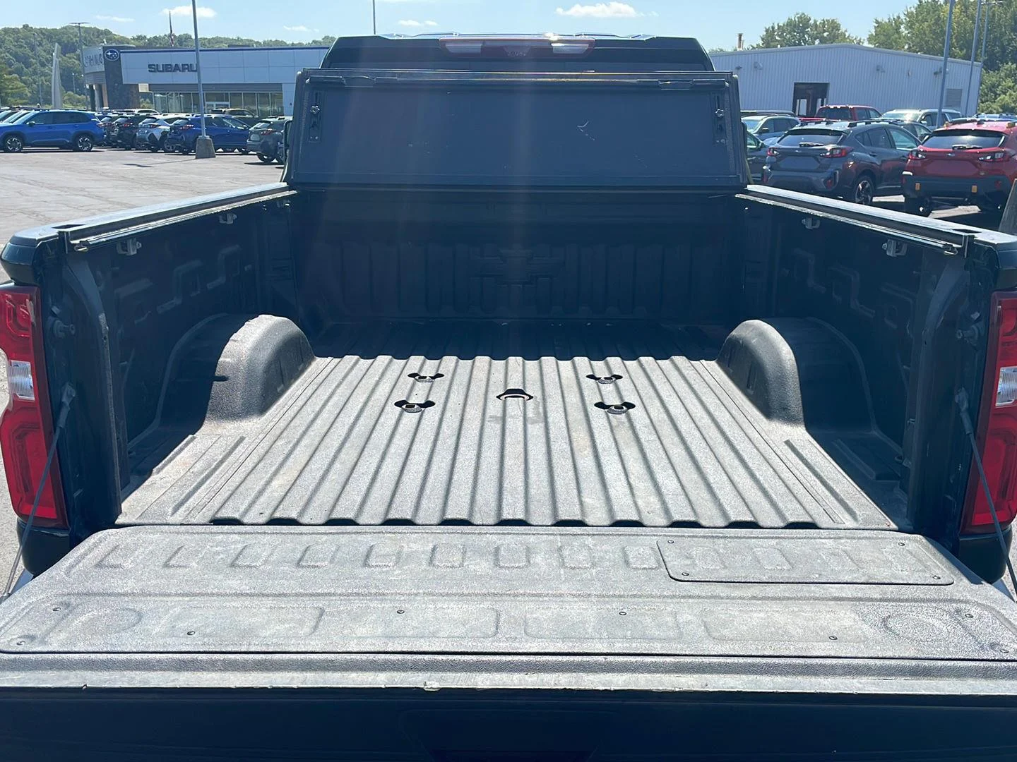 Used 2022 BLACK Chevrolet LTZ image 32