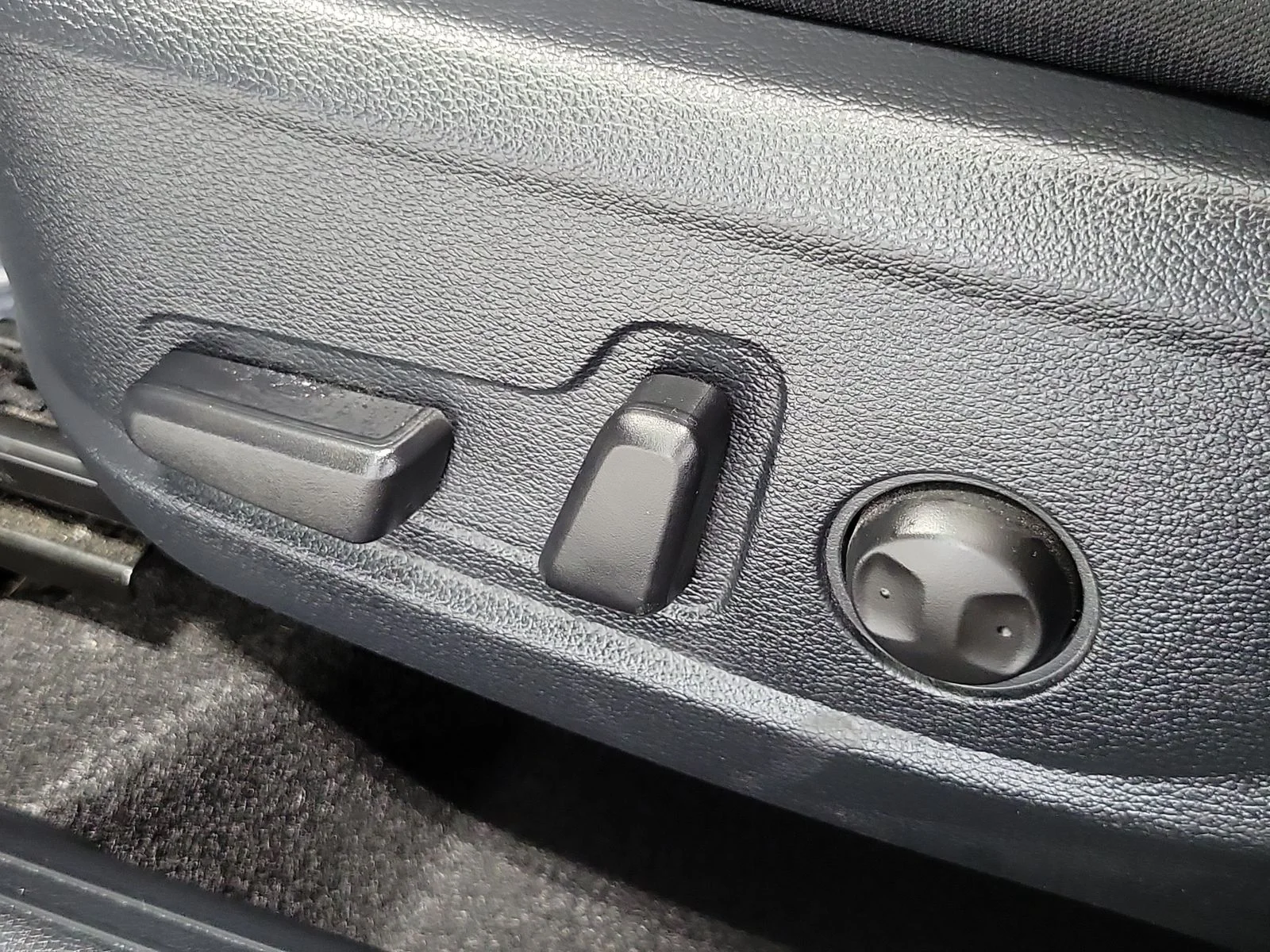 Certified Used 2022 Gray Kia EX image 9