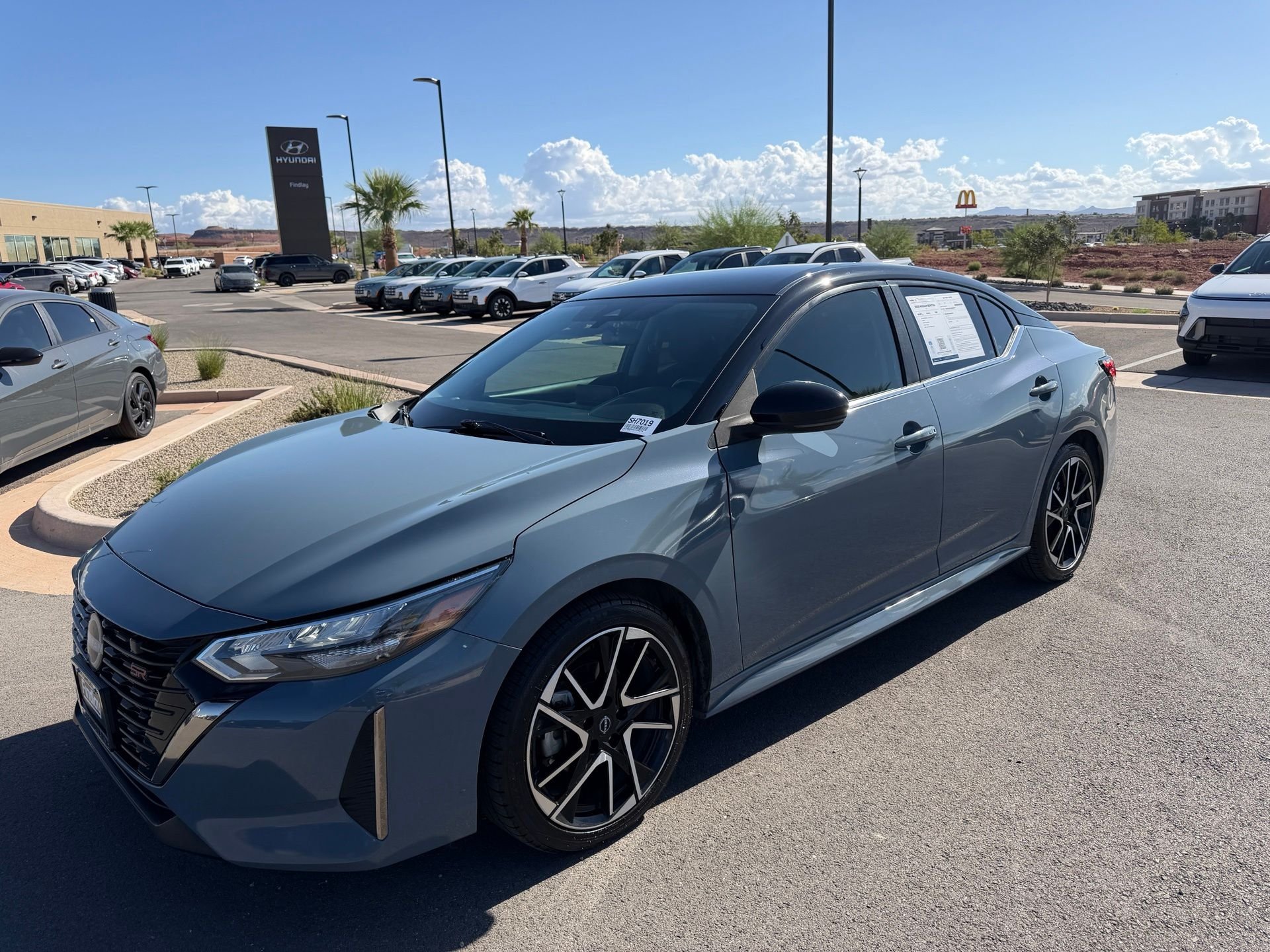 Used 2025 Gray Nissan SR image 12