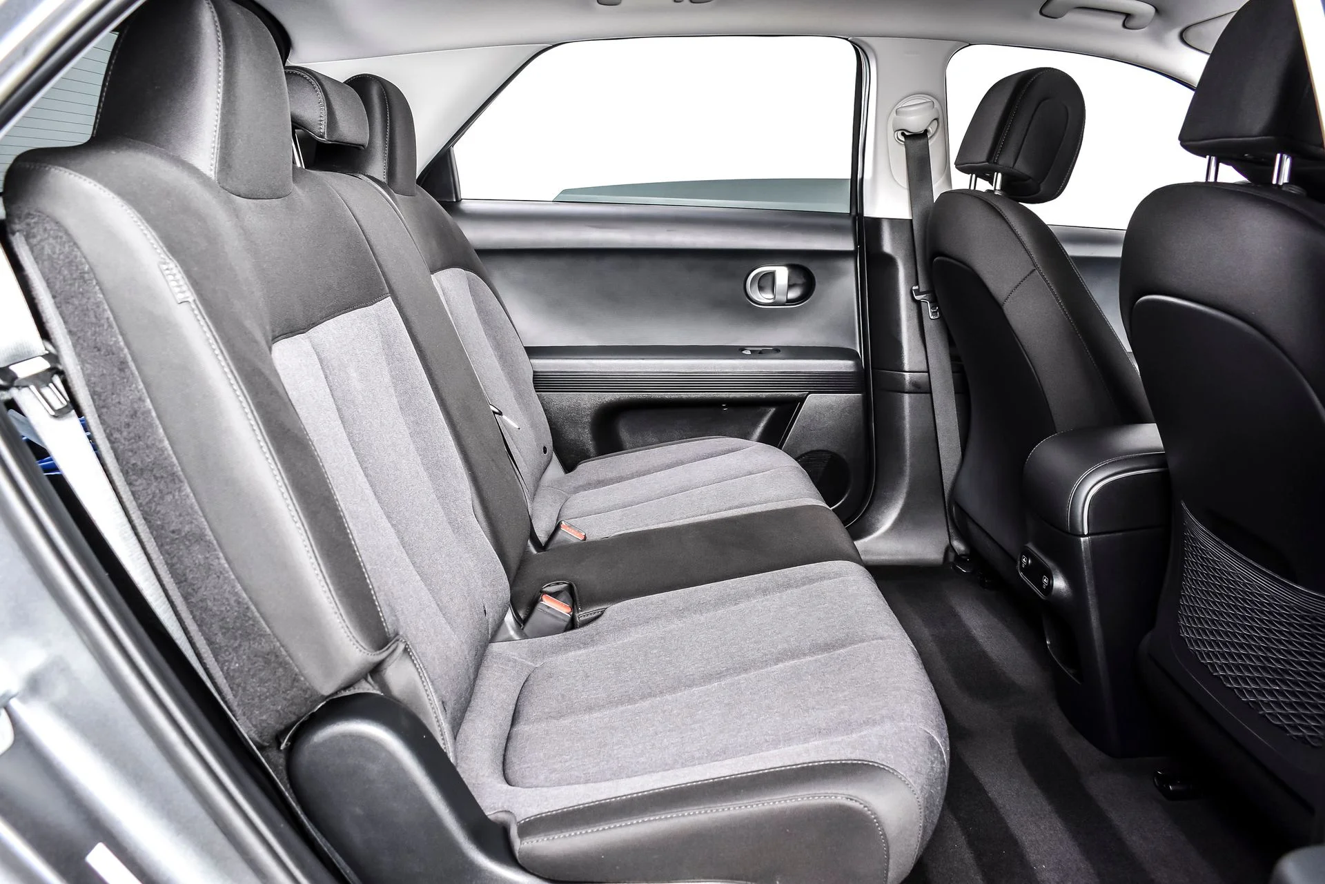 Used 2024 Gray Hyundai SEL image 21