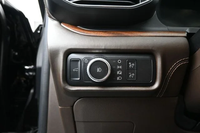 Used 2021 Black Ford King Ranch image 16