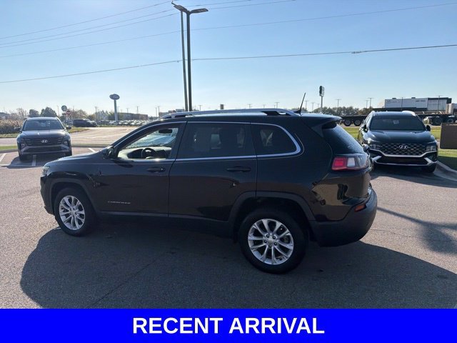 Used 2019 Diamond Black Jeep Latitude image 12