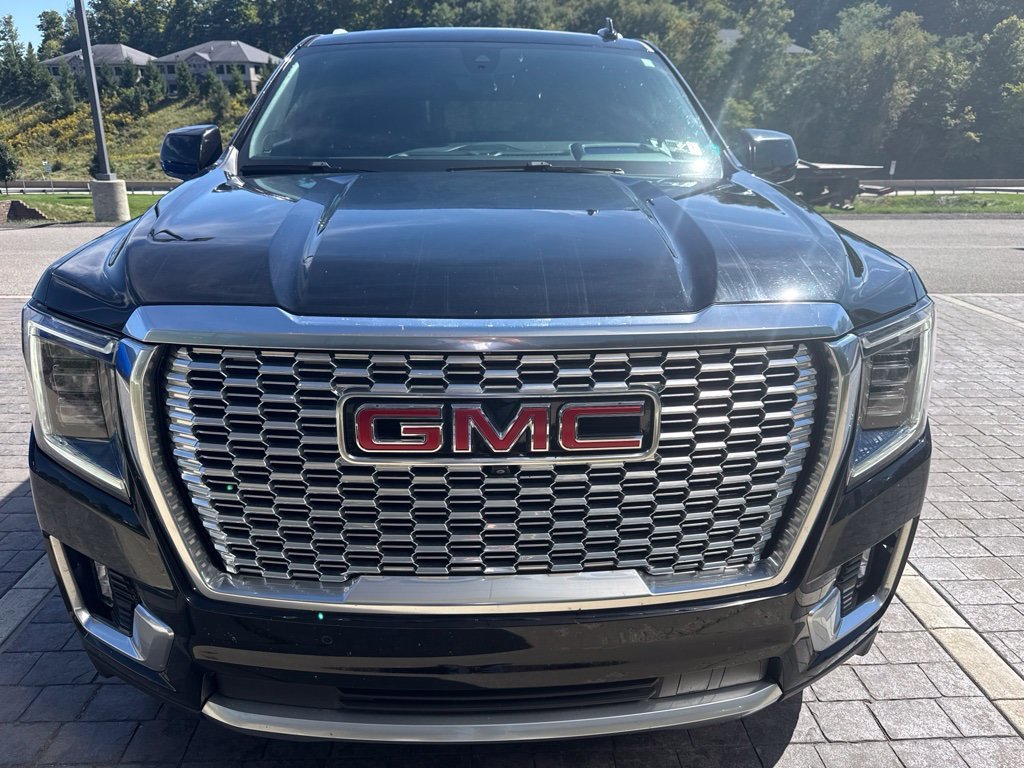 Used 2021 Onyx Black GMC Denali image 2