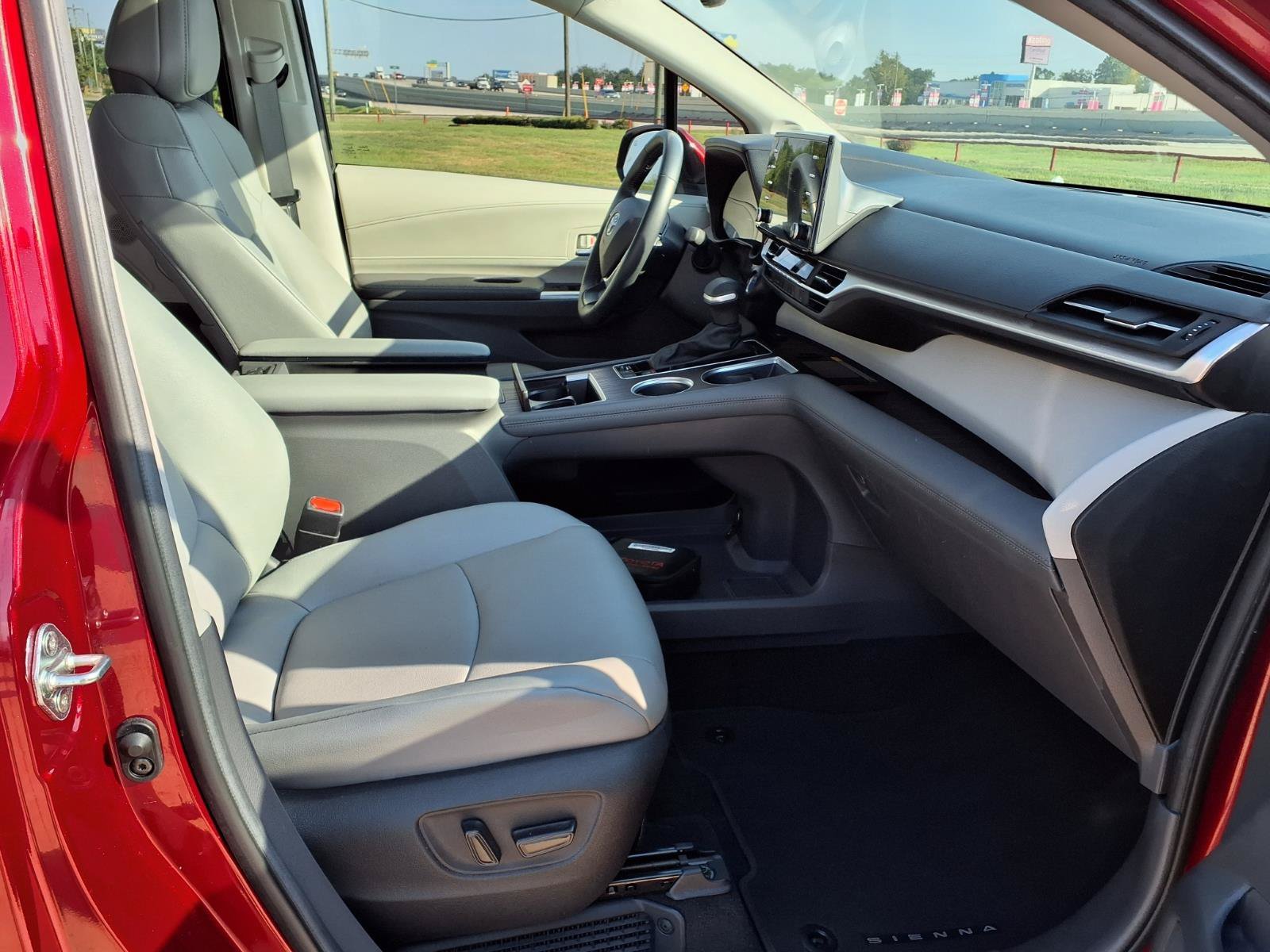 Certified Used 2024 Pearl Toyota XLE image 18