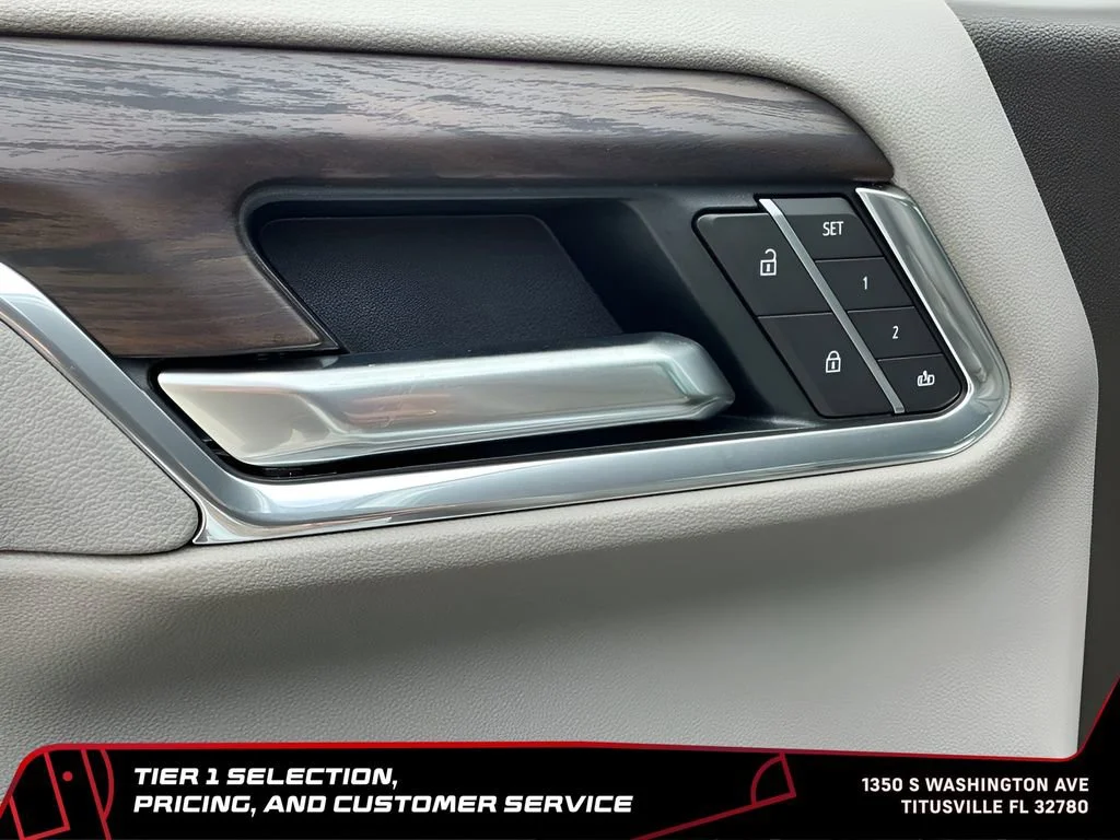 New 2026 Glacier White Tricoat GMC SLT image 22