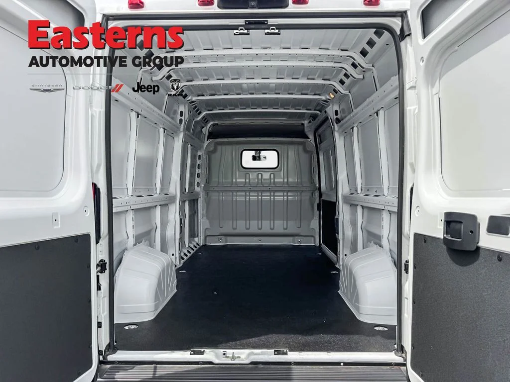 New 2025 Bright White Clear-Coat Exterior Paint RAM High Roof image 10