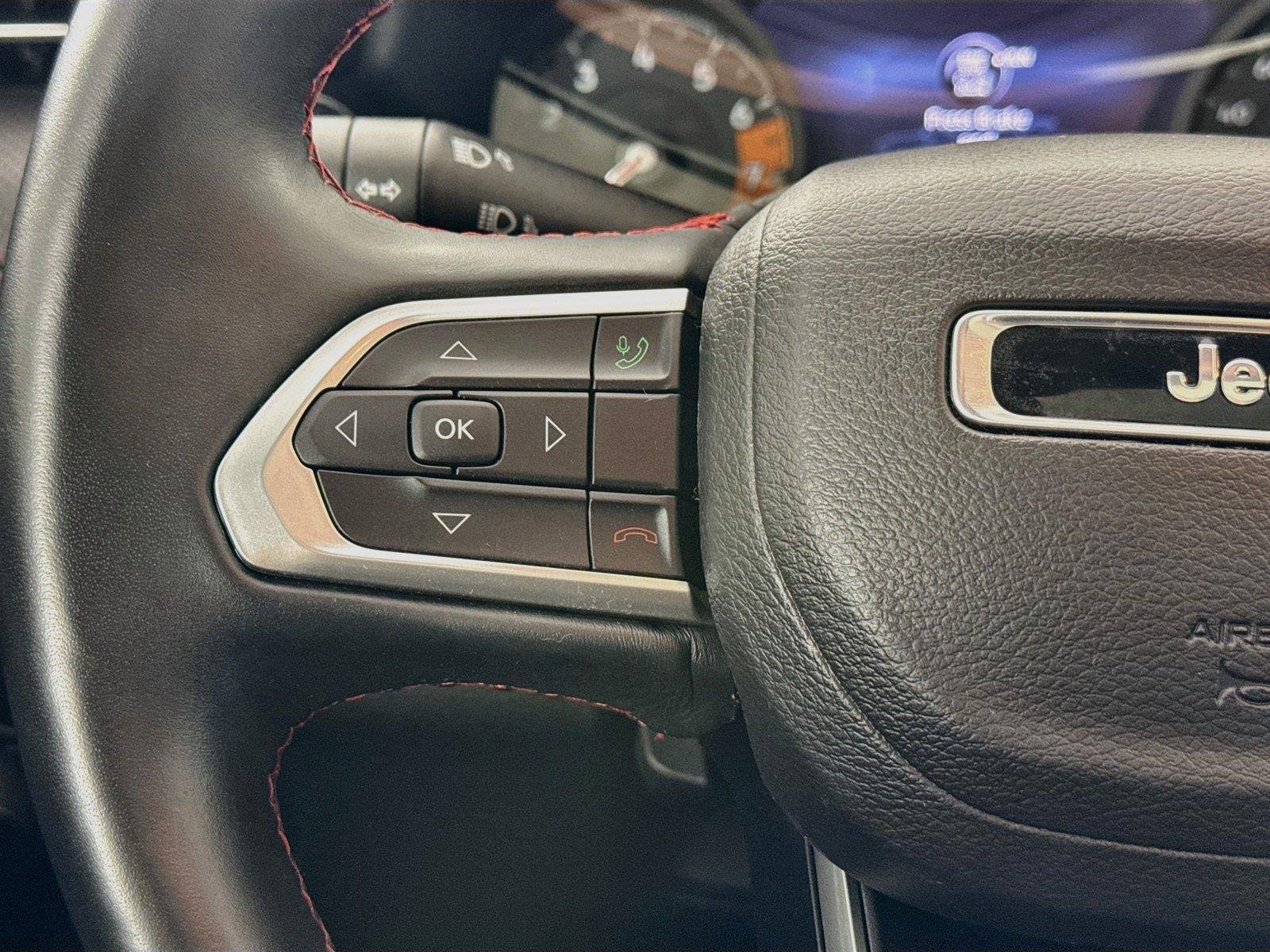 Used 2022 Bright White Clearcoat Jeep Trailhawk image 16