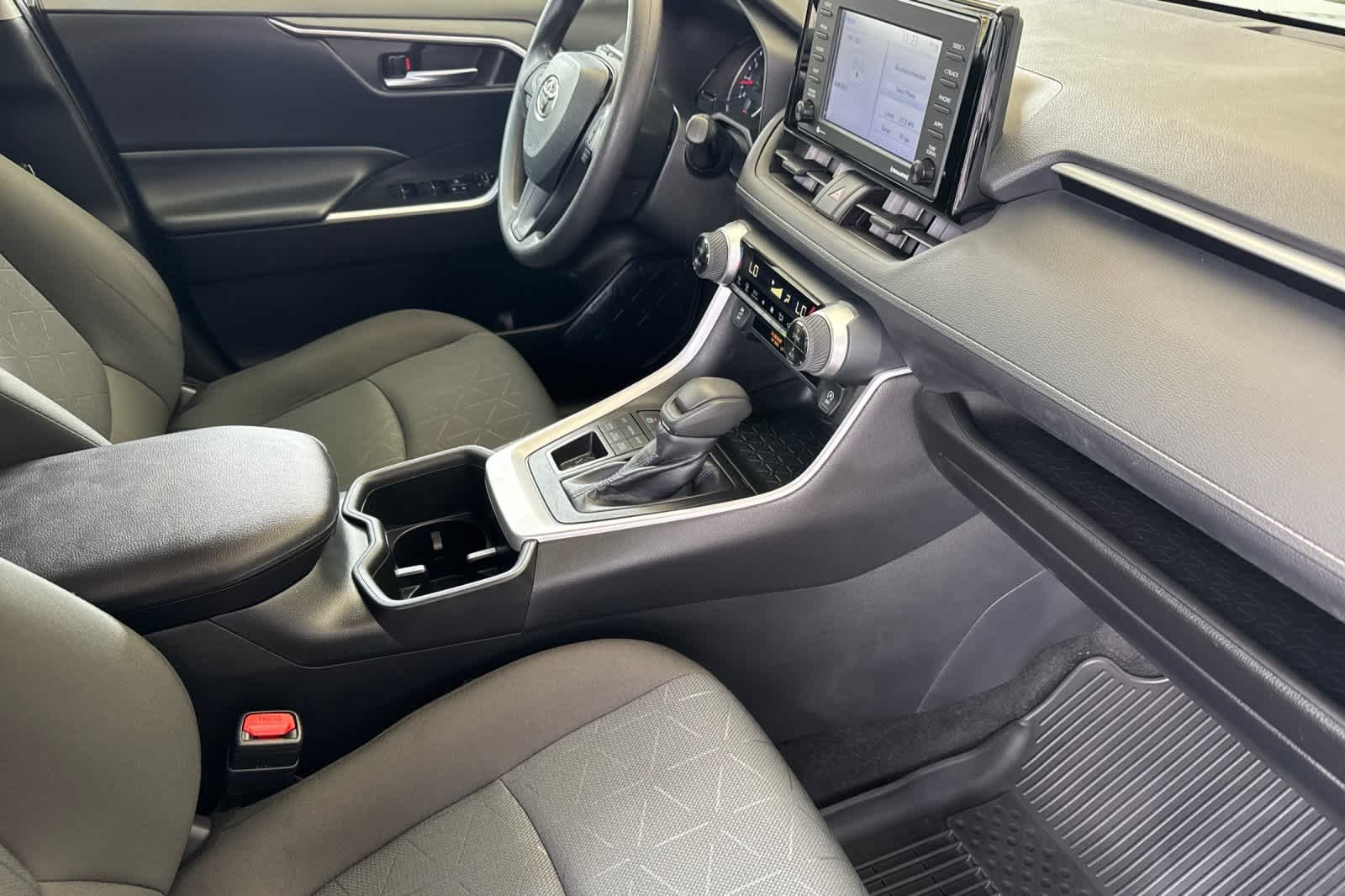 Used 2022 Silver Sky Metallic Toyota XLE image 16