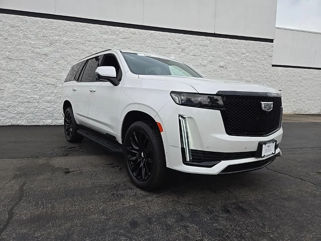 Certified Used 2023 Crystal White Tricoat Cadillac Sport image 8
