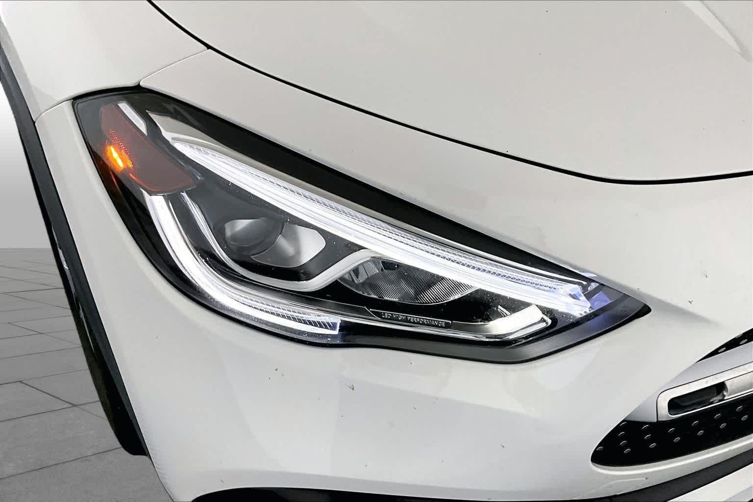 Used 2023 Polar White Mercedes-Benz GLA 250 image 24