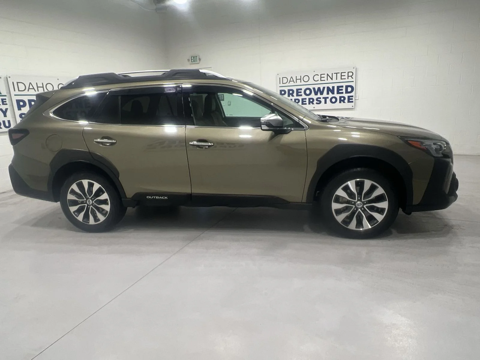 Used 2024 Brown Subaru Touring XT image 9