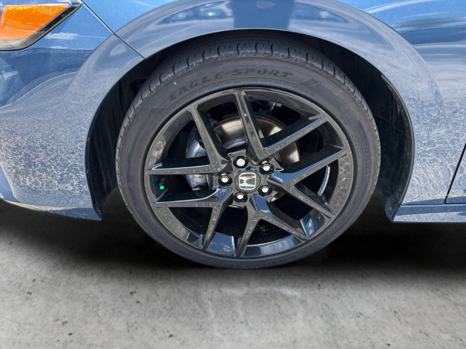 Used 2025  Honda Sport image 32