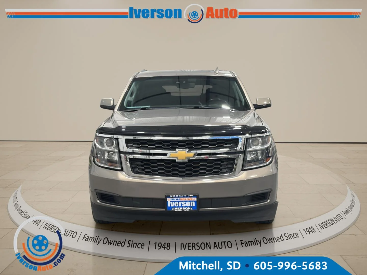 Used 2018 Chevrolet Suburban LS with VIN 1GNSKGKC3JR120298 for sale in Huron, SD