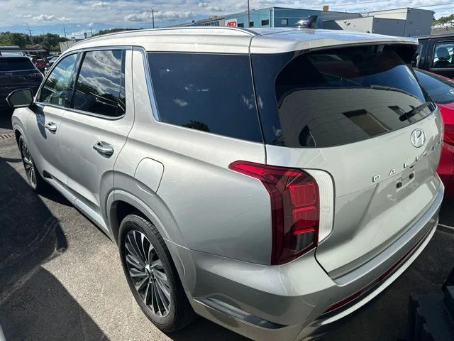 Used 2024 Silver Hyundai Calligraphy image 4