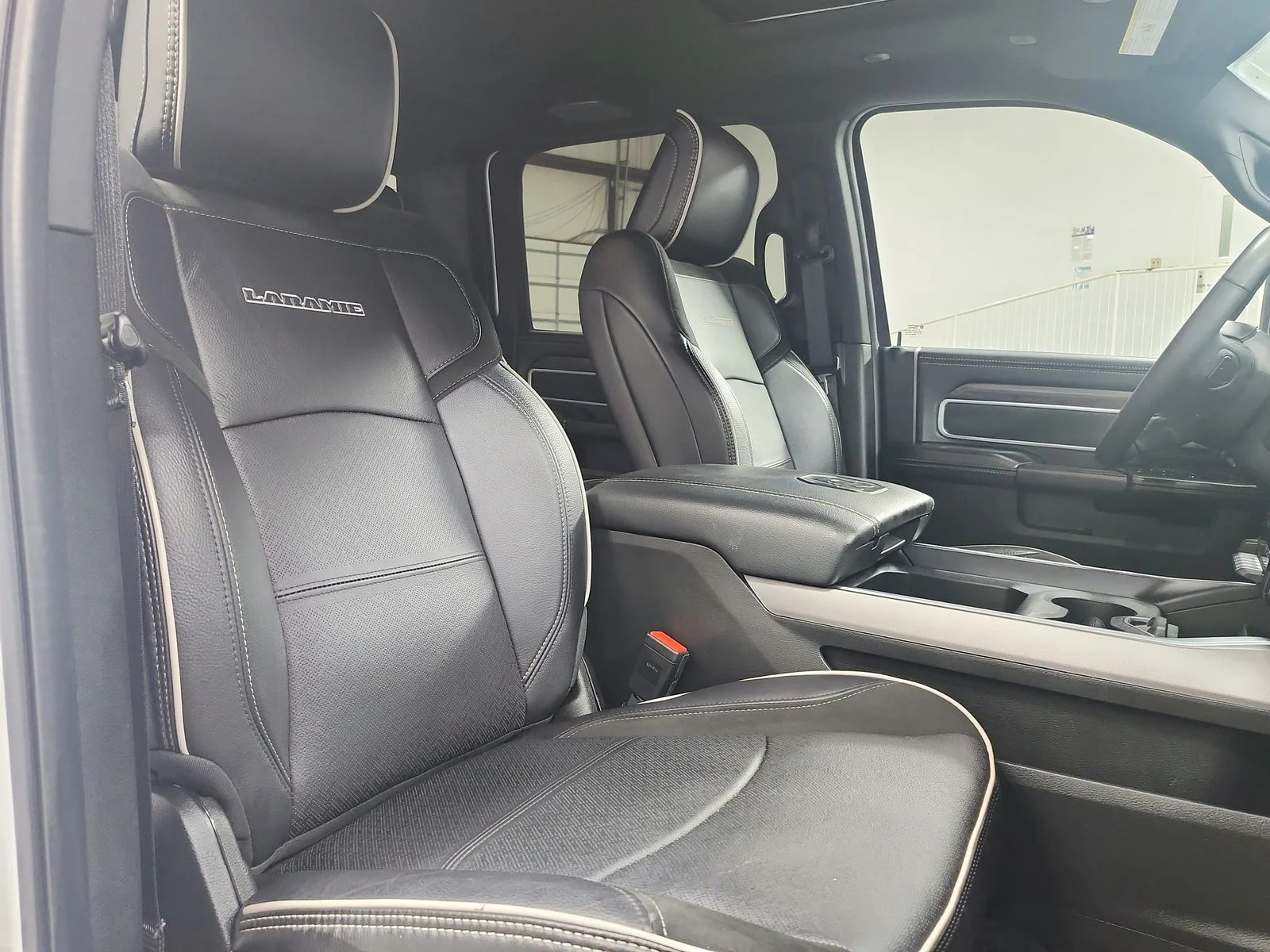 Used 2025 White Ram Laramie image 42