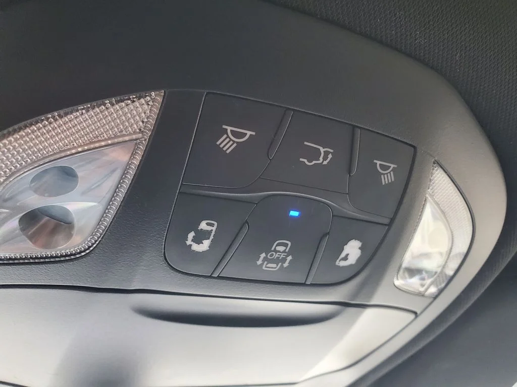 Used 2019 Black Chrysler Touring Plus image 25