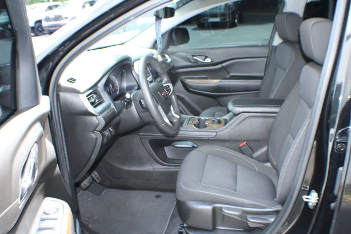 Certified Used 2022 Ebony Twilight Metallic GMC SLE image 13