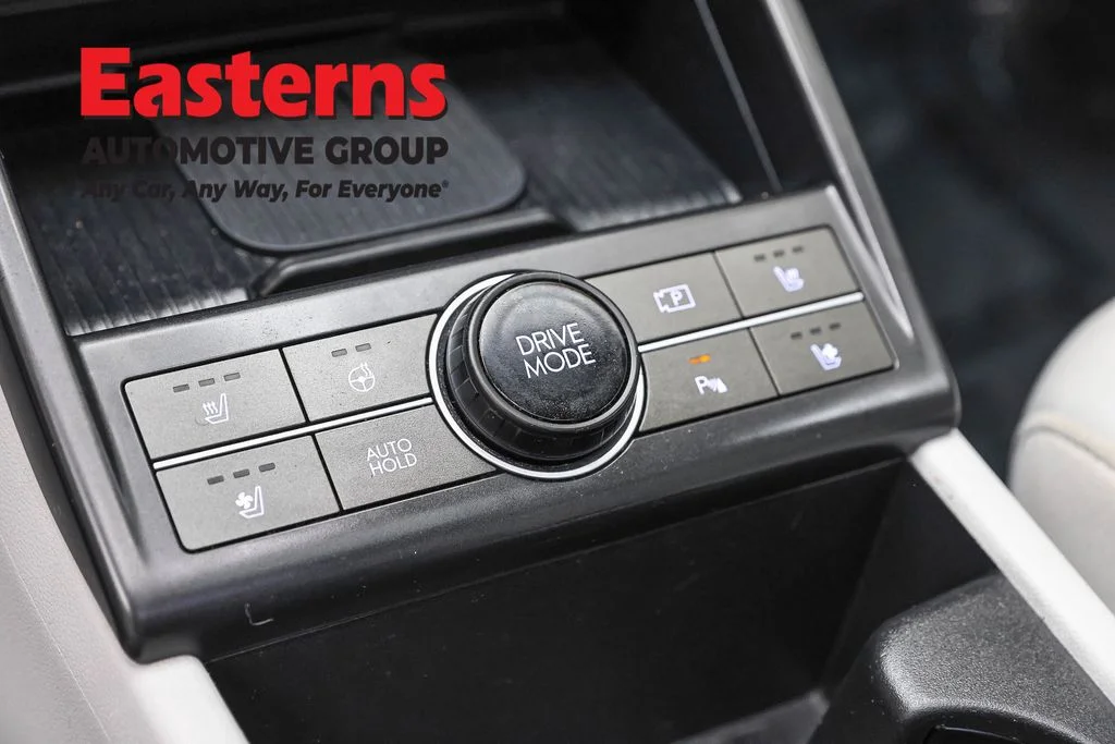 Used 2024 Black Hyundai Limited image 20