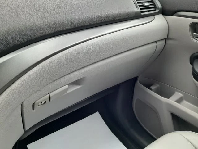 Used 2018  Honda EX-L image 35