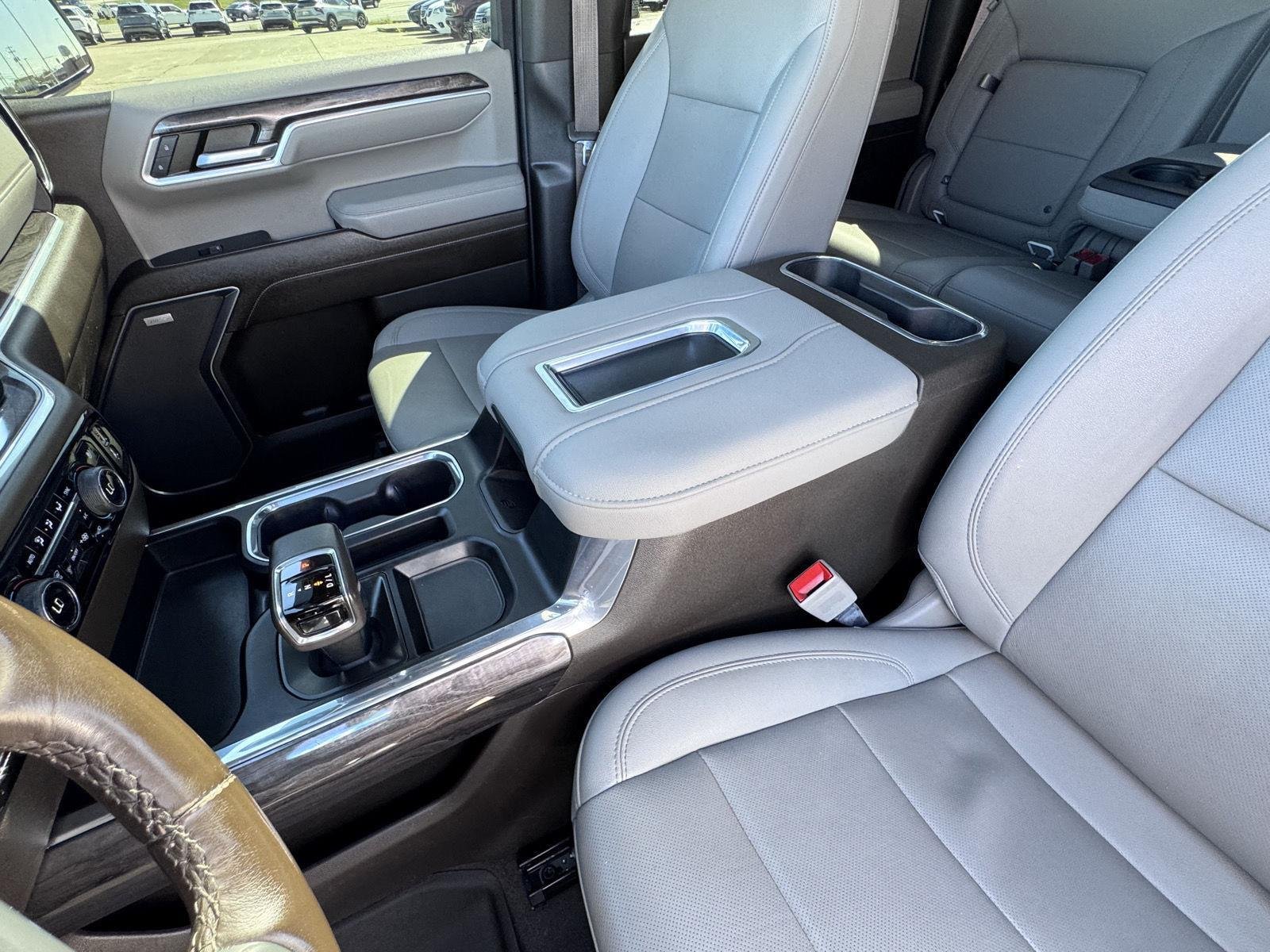 2022 Chevrolet Silverado 1500 LTZ - Photo 33